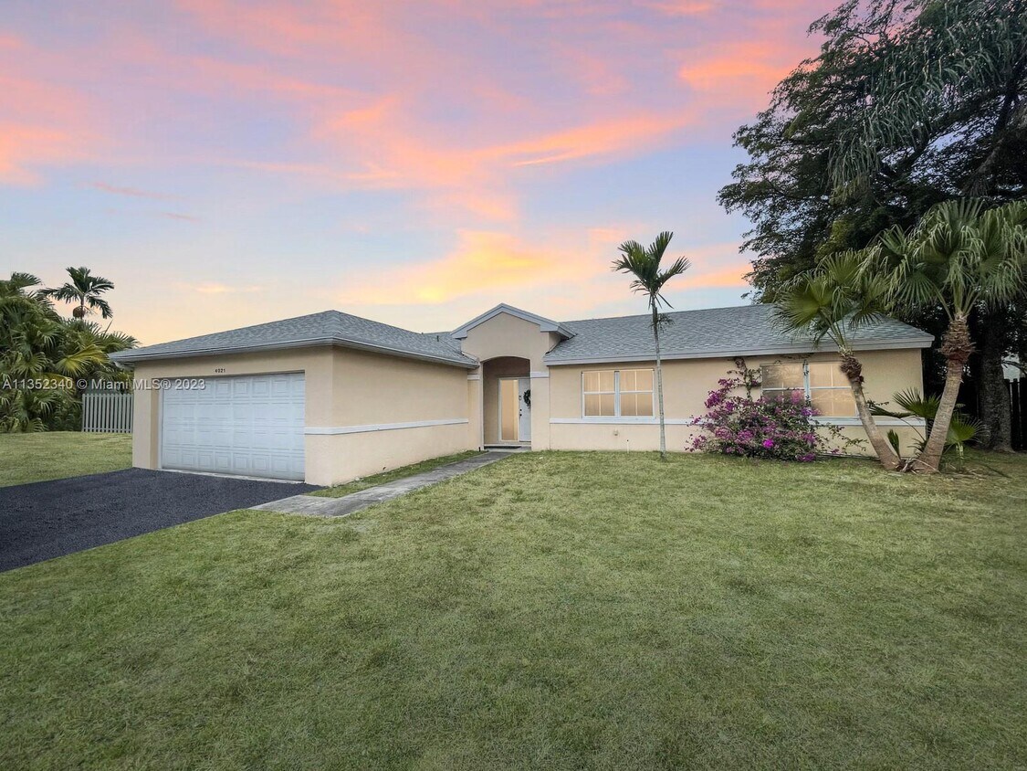 4021 SW 70th Terrace, Davie, FL 33314 House Rental in Davie, FL