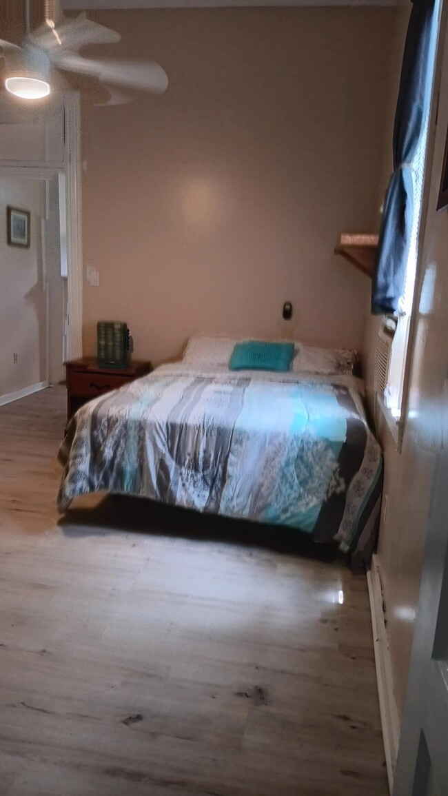 Bedroom #1 - 1934 Fern St
