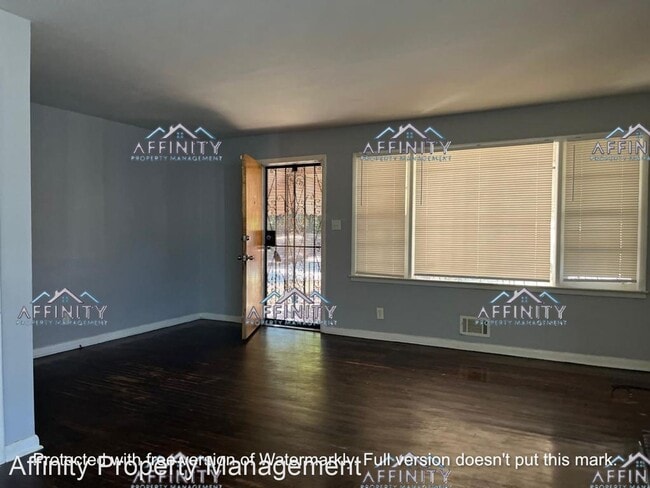 Building Photo - 4 br, 2 bath House - 295 West Lake Drive N...