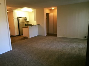 Charter Oaks Apartments Rentals - Thousand Oaks, CA | Apartments.com