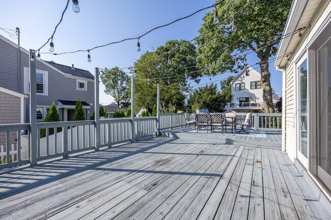 Foto del edificio - 28 Brookdale Ave