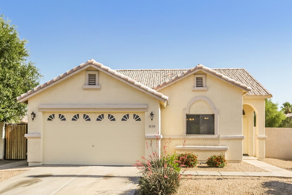 Primary Photo - 5158 W Vista Ave