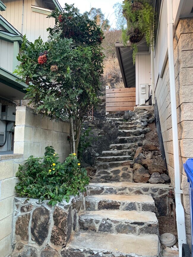 Foto del edificio - 99-844-844 Holoai St