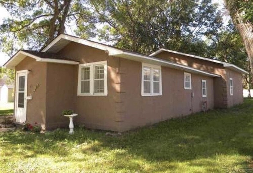 Exterior - 415 N Olive Ave