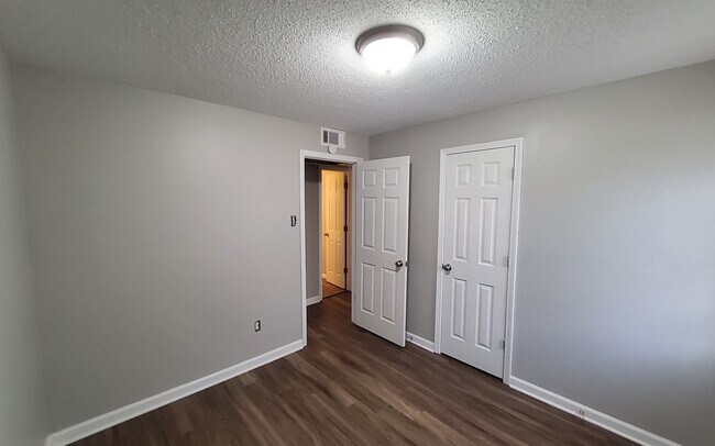 Foto del edificio - 71 Harvard Rd