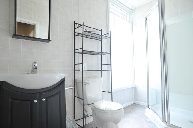 Foto del edificio - 401 N Shabbona St