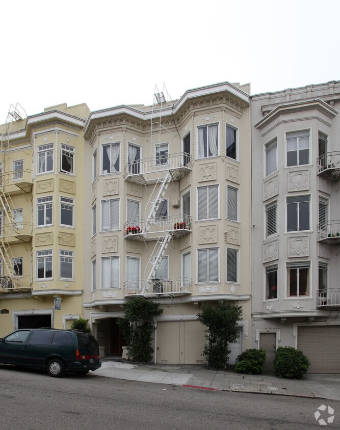 Primary Photo - 1247 Chestnut St