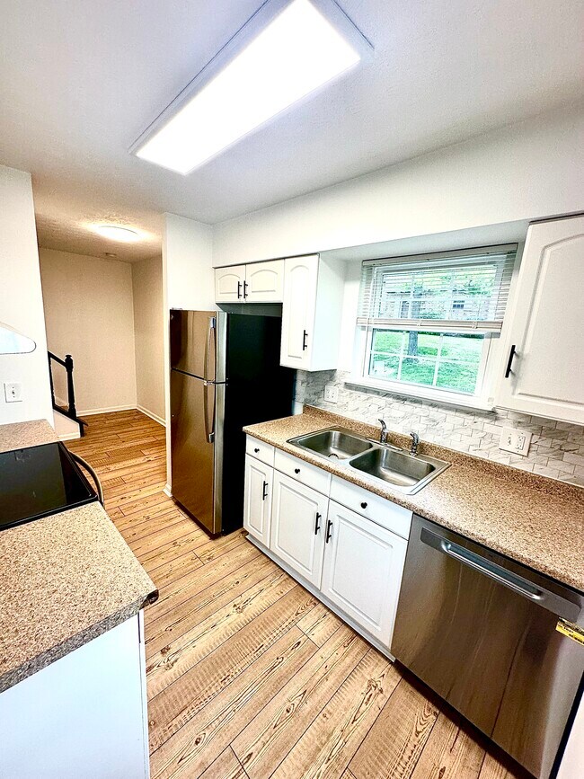 Foto del edificio - 7614 Pons Ln