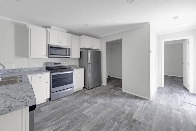 Building Photo - 3 Bedroom/ 2 Bath Home in DeFuniak Springs