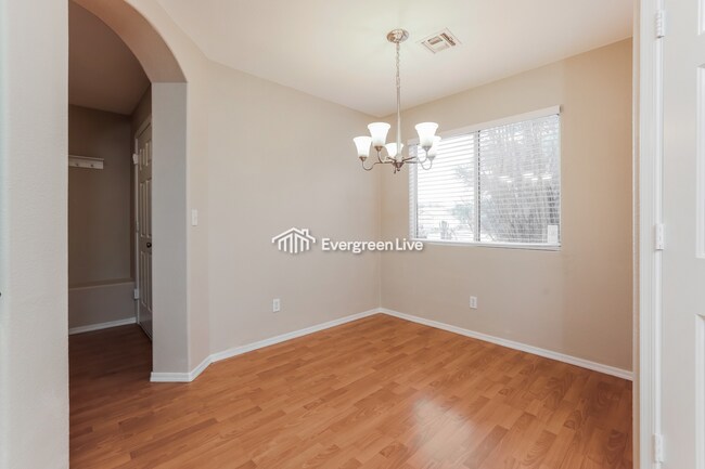 Foto del edificio - 2156 W Splitwood Pl