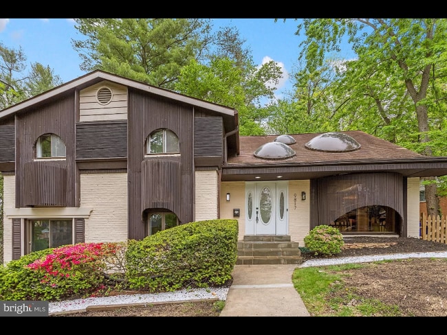 Photo - 9817 Inglemere Dr House