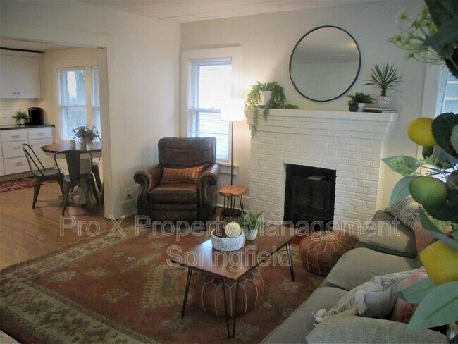 Foto del edificio - 1069 S Broadway Ave