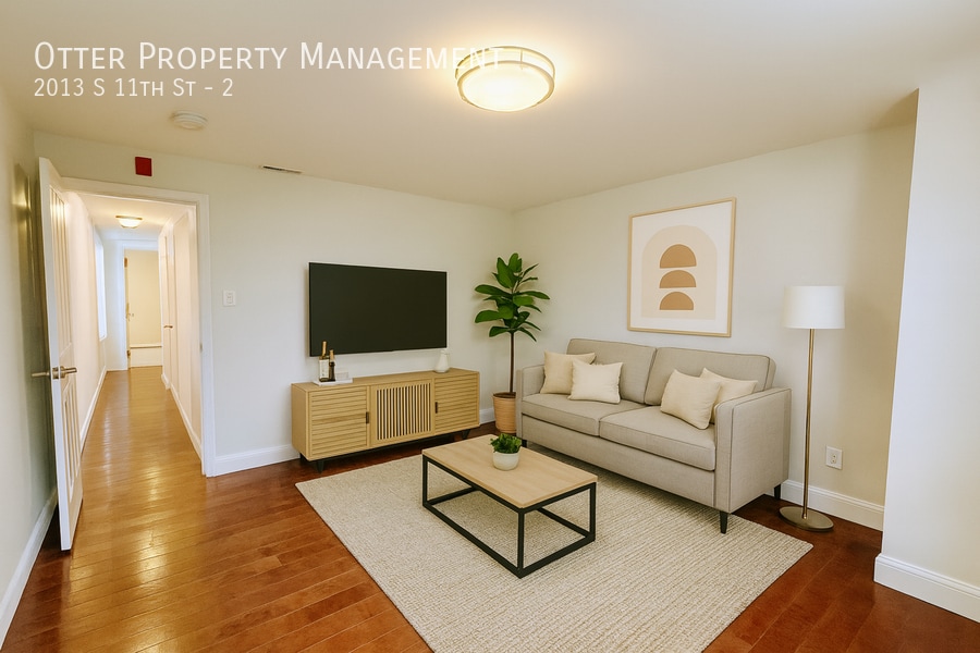 Primary Photo - 2013 S 11th St