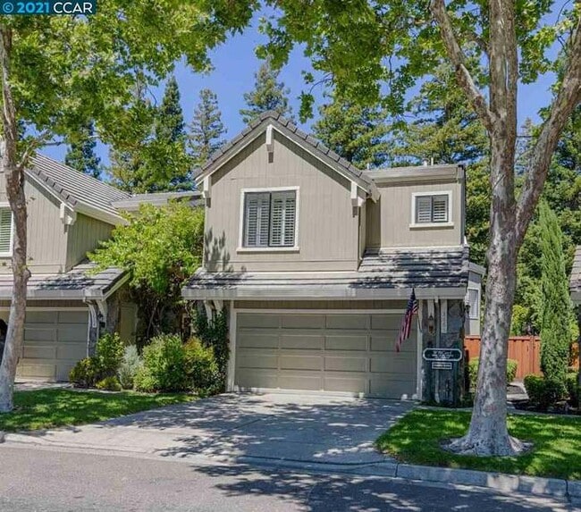 Building Photo - 3666 Silver Oak Pl