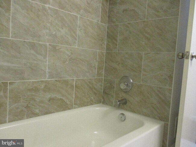 Foto del edificio - 11928 Viewcrest Terrace