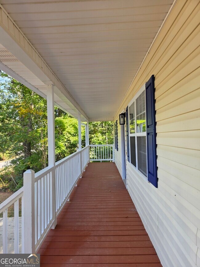 Foto del edificio - 294 Spring Leaf Dr