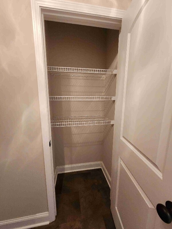 Building Photo - 429 St Cloud Ct