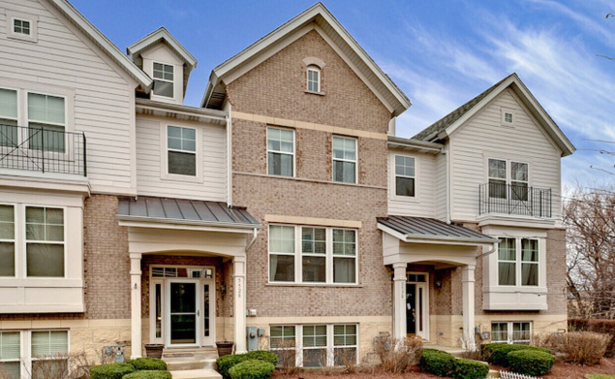 5528 Cambridge Way, Hanover Park, IL 60133 Townhome Rentals in