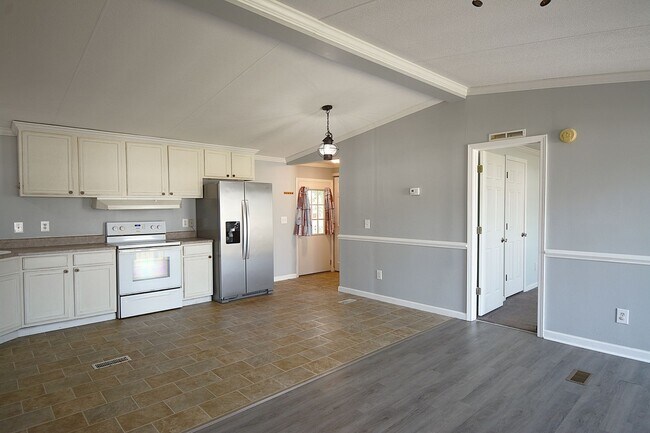 Building Photo - 106 Fishtale Court