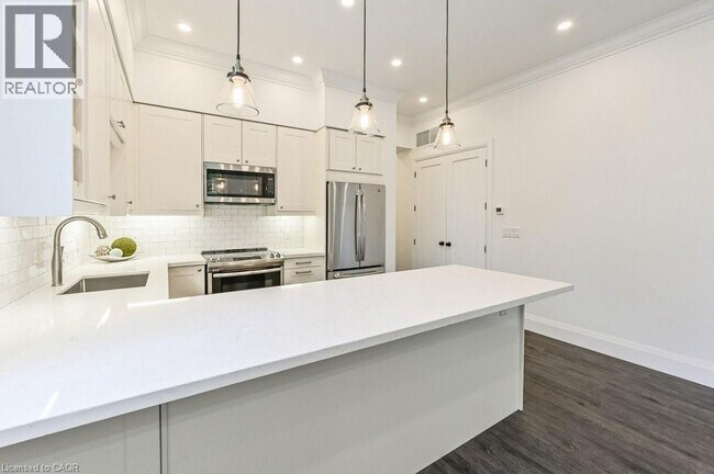 Photo du bâtiment - 139 MacNab St S