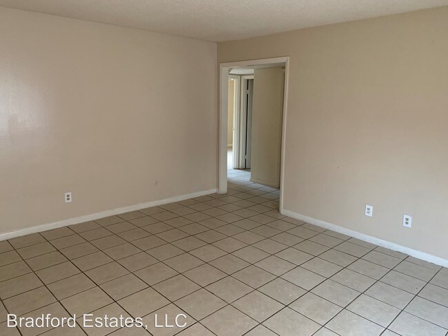 Foto del edificio - 6310 Colonel Glenn Rd