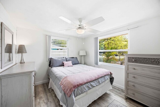 Foto del edificio - 370 E Fray St