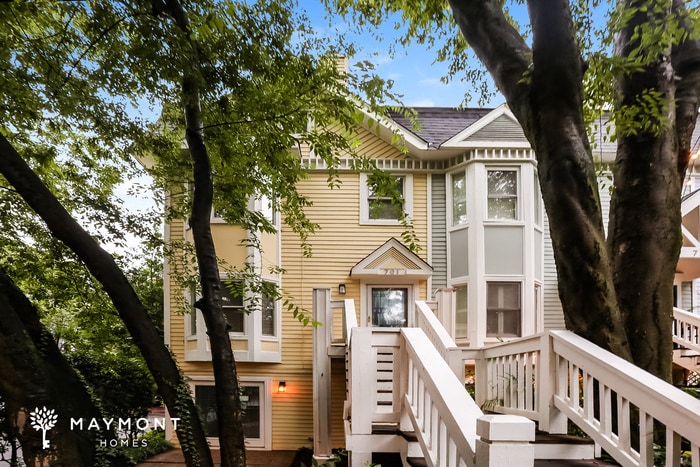 Primary Photo - 701 N Poplar St