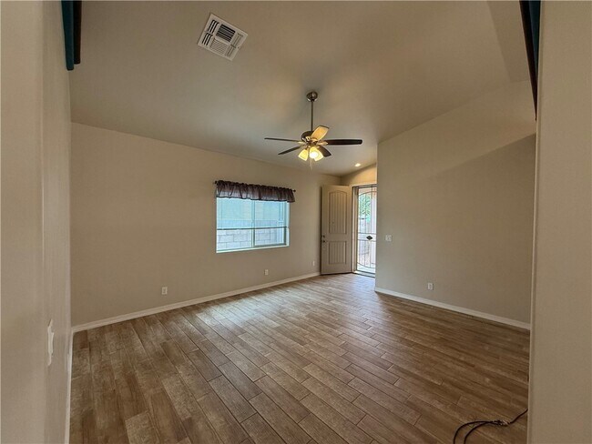 Foto del edificio - 2535 Southern Ave