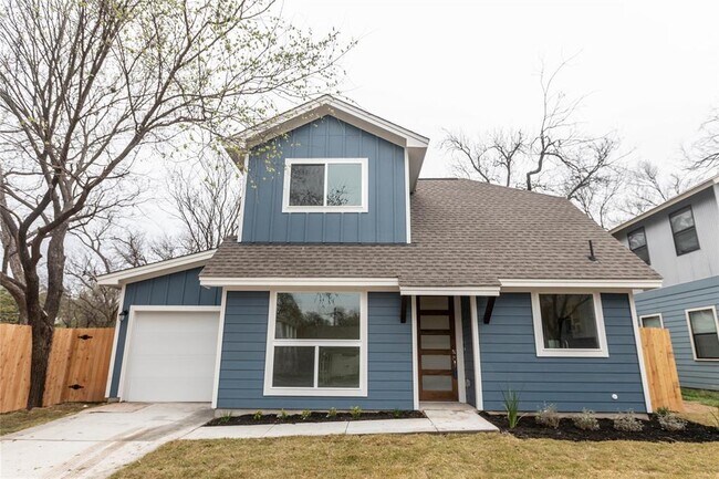 Building Photo - 409 W 35th St