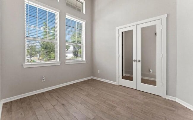 Foto del edificio - 104 Windflower Track Ct