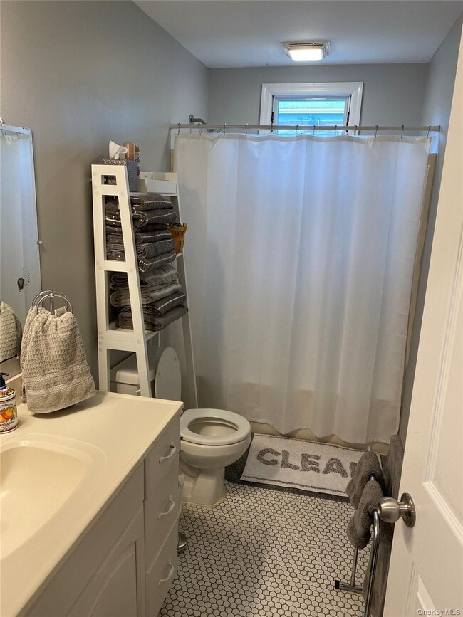 Building Photo - 35750 Main Rd