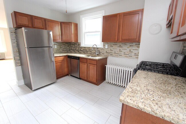 Foto del edificio - 3556 Beechwood Blvd