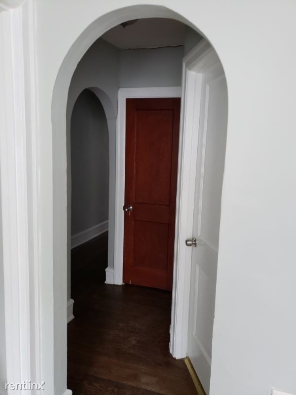 Building Photo - 2 br, 1 bath Apartment - 728 W Maple Ave,