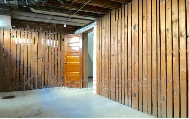 Building Photo - 4290 Monroe St