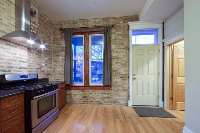 Foto del edificio - 2609 W Potomac Ave