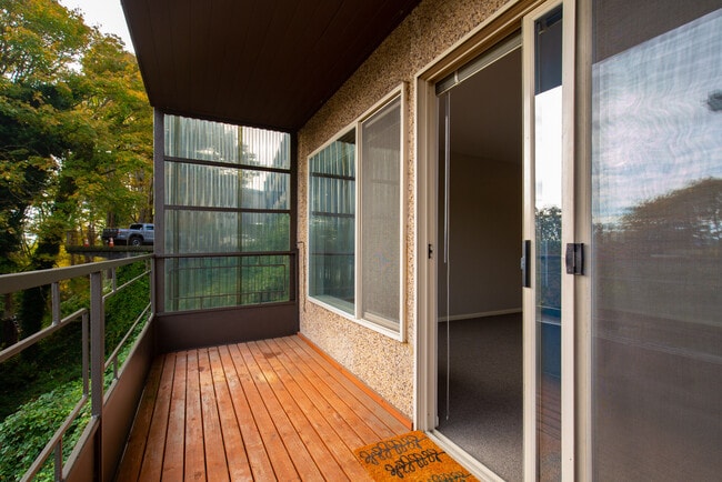Balcony looking south - 4714 22nd Ave NE