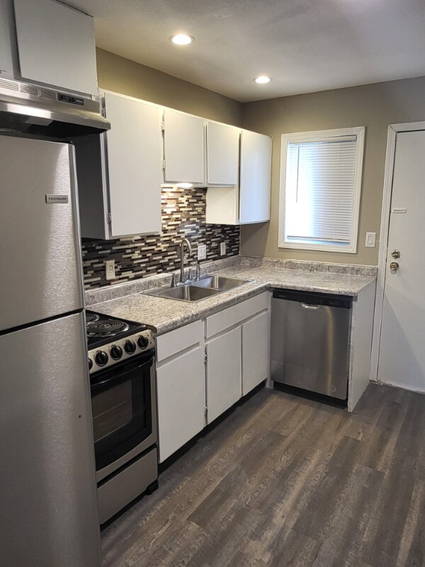 Foto del edificio - 734 N Country Acres Ave