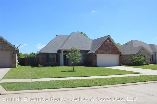 Building Photo - 3 br, 2 bath House - 342 Avondale Lane