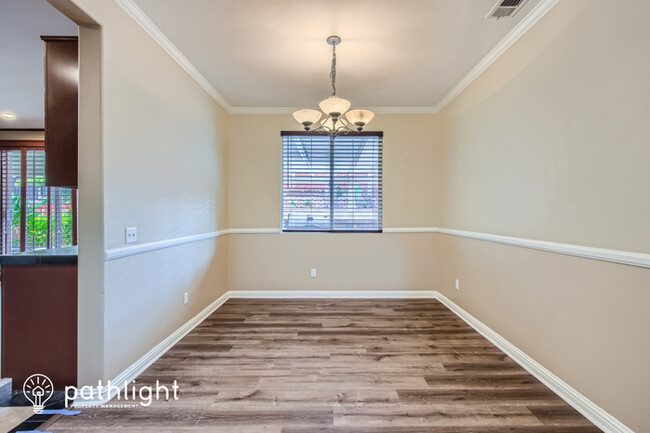 Building Photo - 32539 Bramble Ct, Lake Elsinore, CA, 92532
