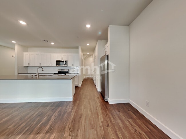 Building Photo - 296 Austin Bellerose Pl