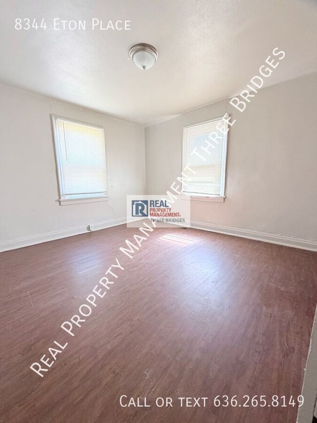 Foto del edificio - 8344 Eton Pl