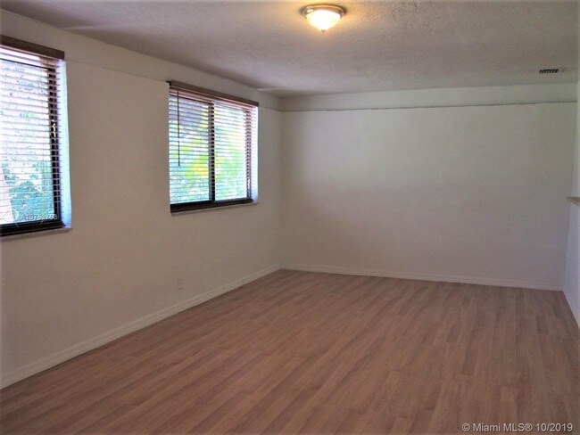 Building Photo - 2708 Taylor St