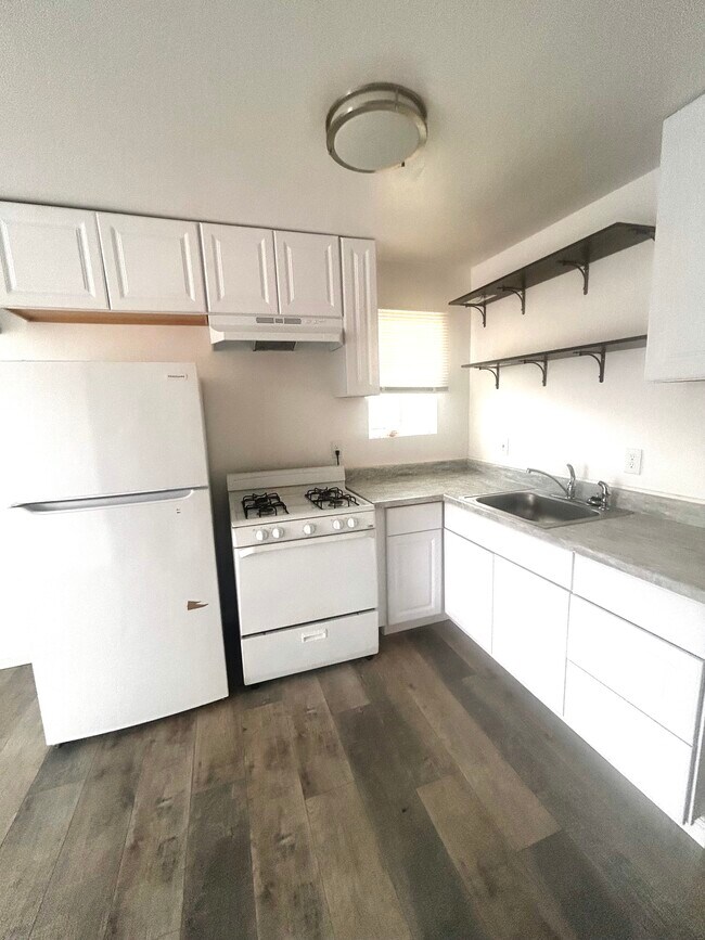 Cocina - 105 N Curry St