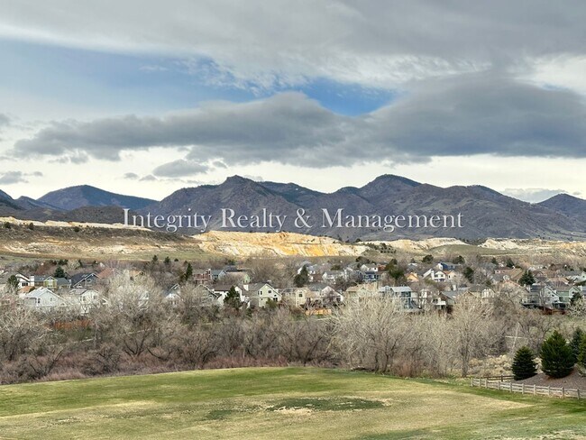 Building Photo - 7402 Eagle Rock Dr