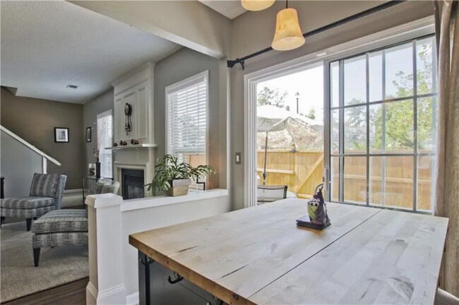 Foto del edificio - 4804 Timbercreek Cir