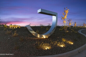 Building Photo - 5999 Finch Pl