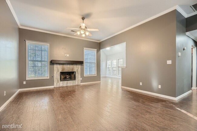 Building Photo - 4 br, 2 bath House - 132 Avondale Circle UNIT