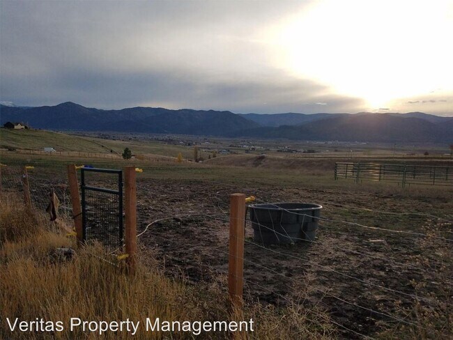 Foto del edificio - 3 br, 2 bath House - 10960 Fred Lane