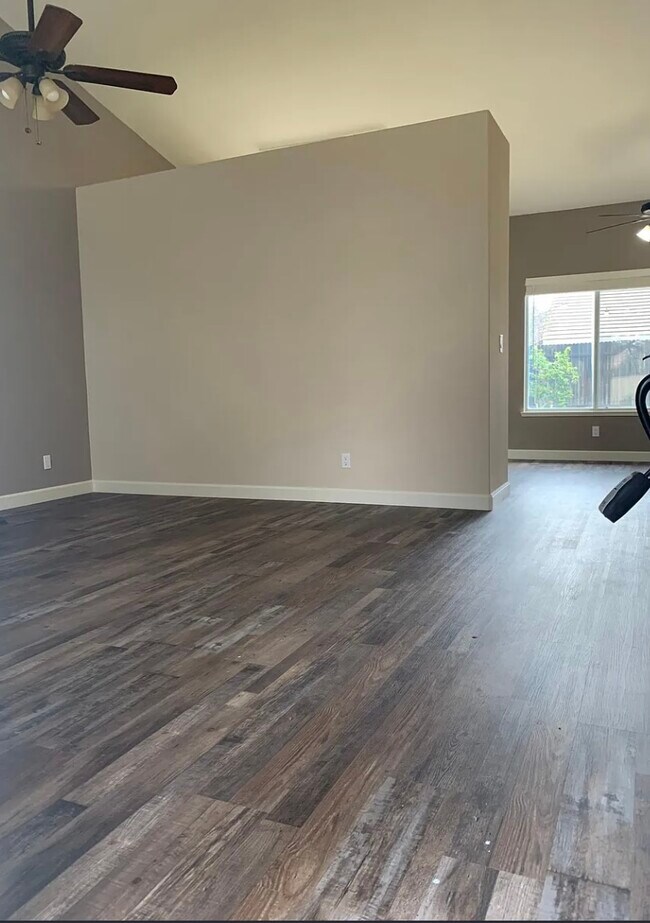 Foto del edificio - 1642 Prentiss Dr