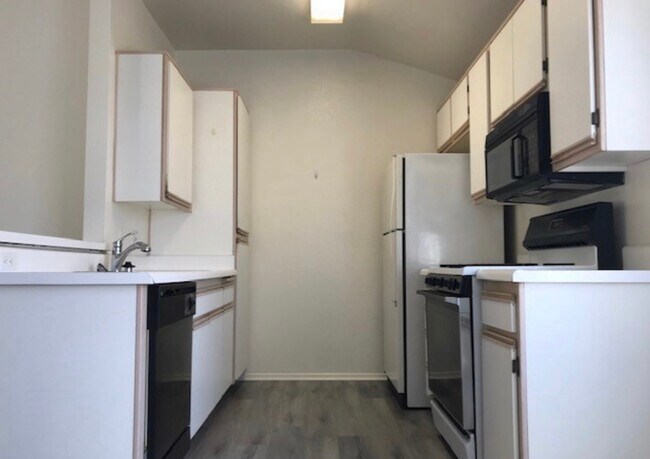 Foto del edificio - 21415 S Vermont Ave